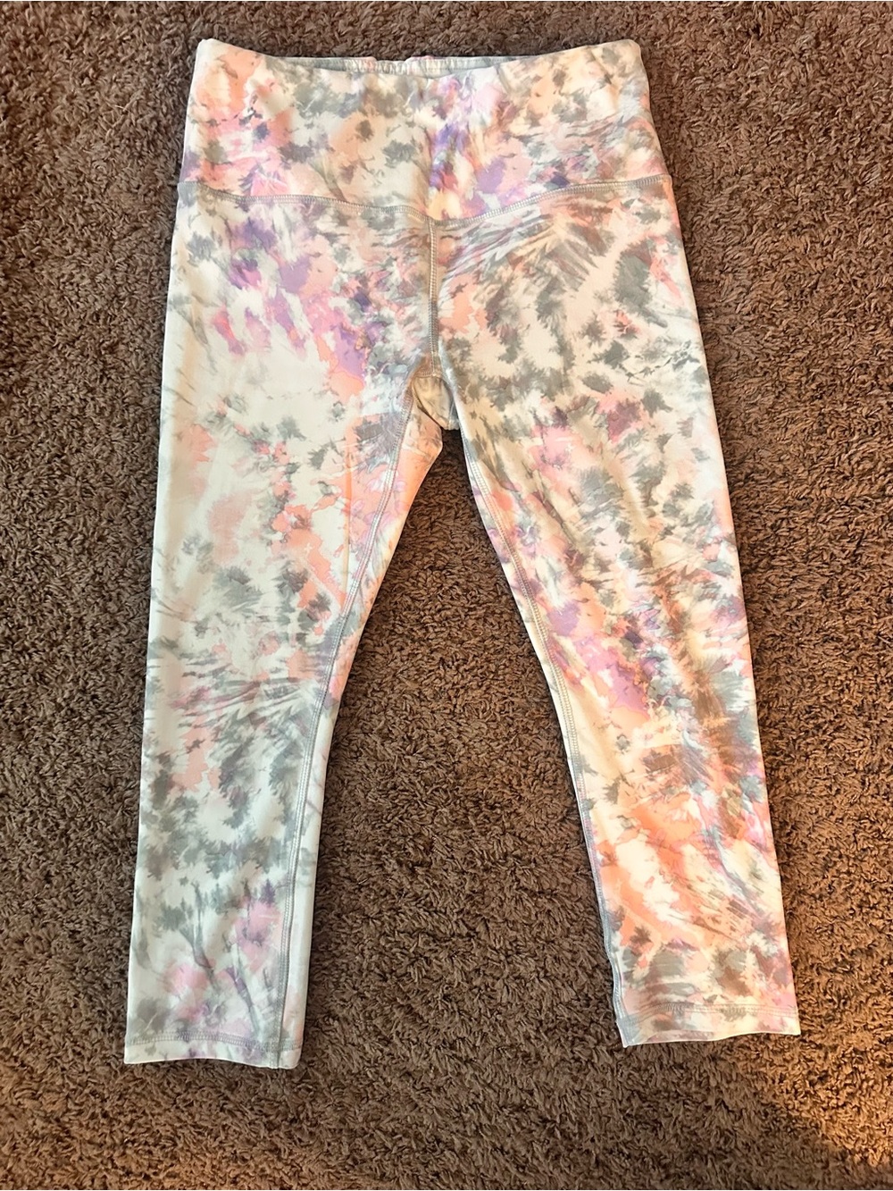 Women’s Tie-Dye Capri Leggings - Pastel Pink & Gray